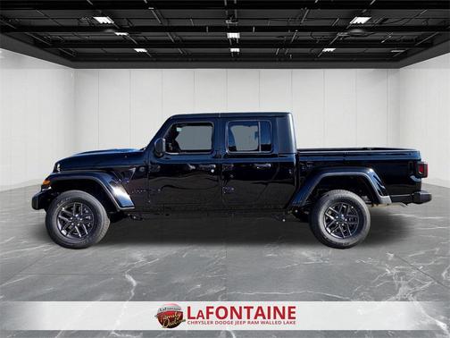 2025 Jeep Gladiator Sport S