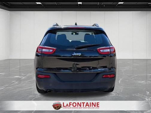 2015 Jeep Cherokee Sport