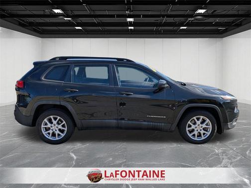 2015 Jeep Cherokee Sport