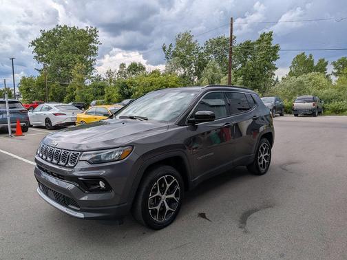 Baltic Gray Metallic Clearcoat 2024 Jeep Compass Limited