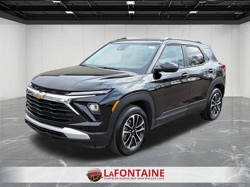 Mosaic Black Metallic 2025 Chevrolet Trailblazer LT