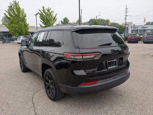 2024 Jeep Grand Cherokee L Altitude 4x4