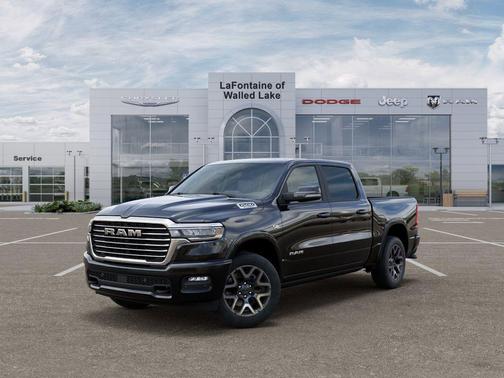 Diamond Black Crystal Pearl-Coat Exterior Paint 2026 RAM 1500 Laramie