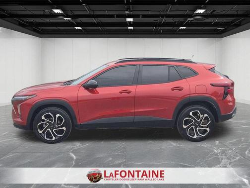 Cayenne Orange Metallic 2024 Chevrolet Trax FWD 2RS