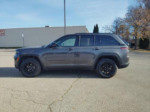 2024 Jeep Grand Cherokee Altitude