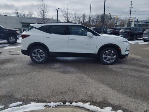 2023 Chevrolet Blazer 2LT