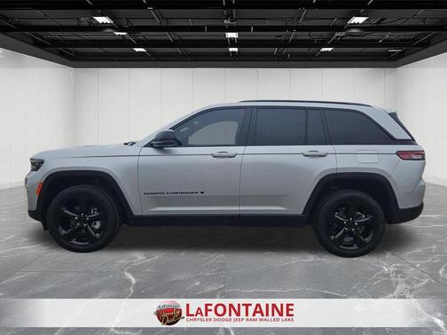 Silver Zynith 2023 Jeep Grand Cherokee Limited