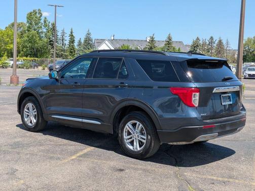 Stone Blue Metallic 2024 Ford Explorer XLT