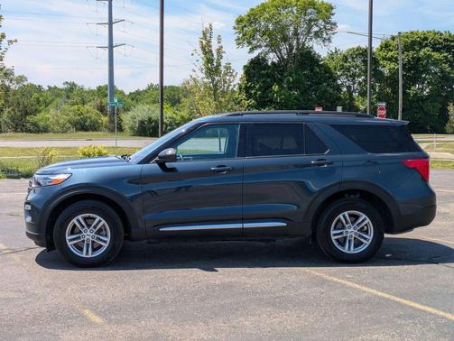 Stone Blue Metallic 2024 Ford Explorer XLT