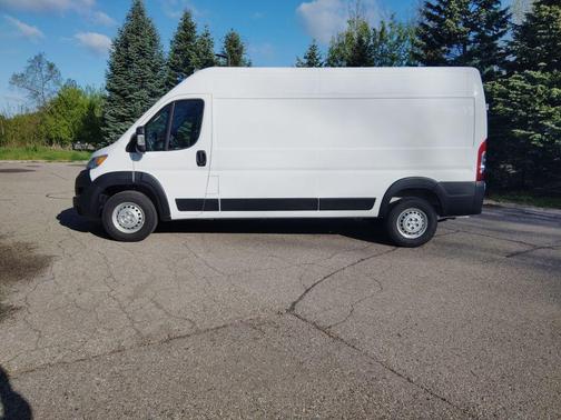 Bright White 2026 RAM ProMaster 2500 Tradesman