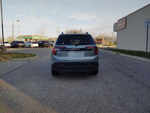 2023 GMC Acadia FWD SLE