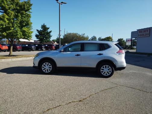 2016 Nissan Rogue S