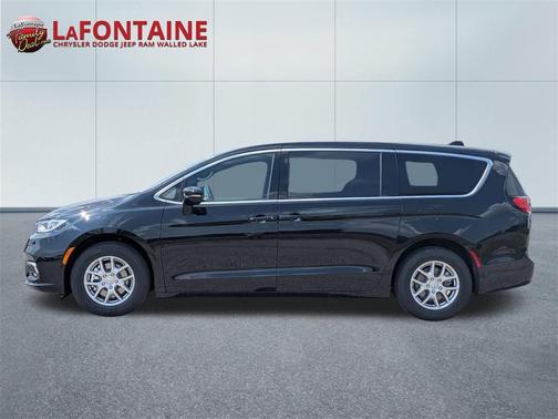 2025 Chrysler Pacifica L