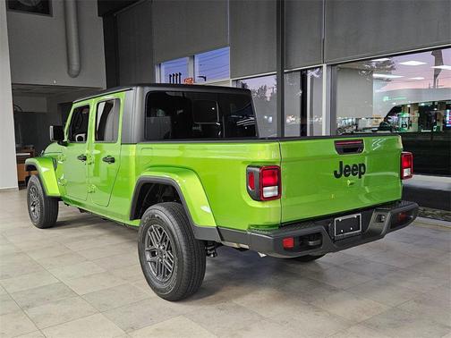 2025 Jeep Gladiator Sport S