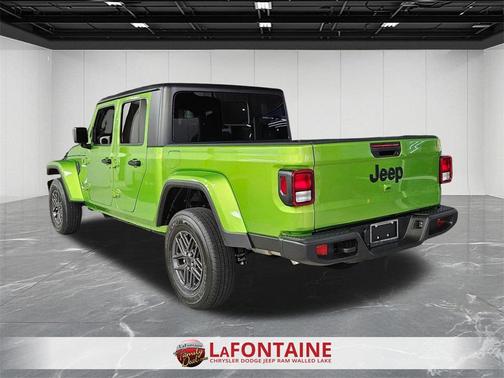 2025 Jeep Gladiator Sport S
