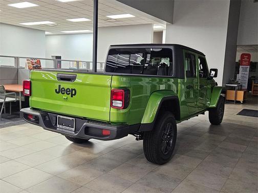 2025 Jeep Gladiator Sport S