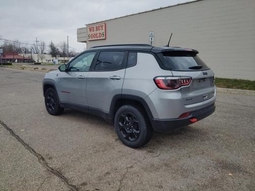 2023 Jeep Compass Trailhawk