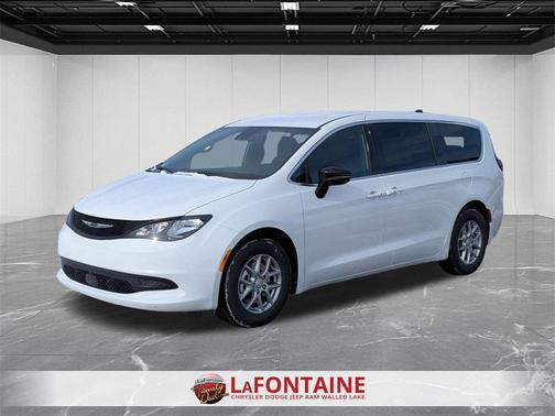 2026 Chrysler Voyager LX