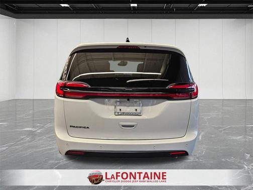 2026 Chrysler Pacifica L