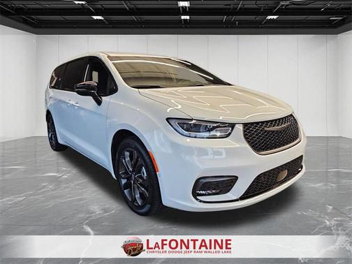 2026 Chrysler Pacifica L