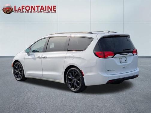 2018 Chrysler Pacifica Touring L