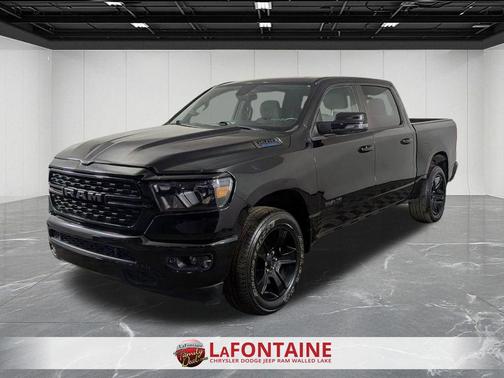 Diamond Black Crystal Pearlcoat 2023 RAM 1500 Big Horn/Lone Star