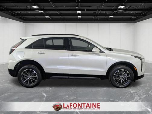 Crystal White Tricoat 2024 Cadillac XT4 Sport