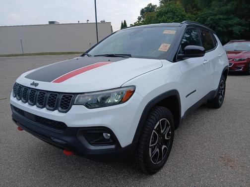 2025 Jeep Compass Trailhawk