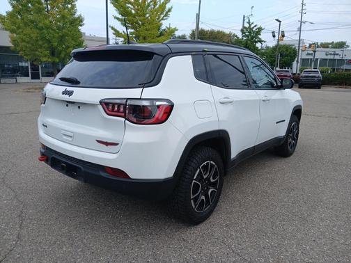 2025 Jeep Compass Trailhawk