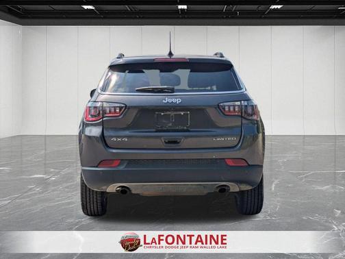 Granite Crystal Metallic Clearcoat 2023 Jeep Compass Limited