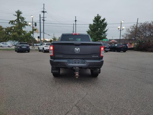 2020 RAM 2500 Big Horn Crew Cab 4X4 6'4' Box