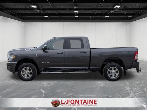 2020 RAM 2500 Big Horn Crew Cab 4X4 6'4' Box