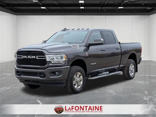 2020 RAM 2500 Big Horn Crew Cab 4X4 6'4' Box