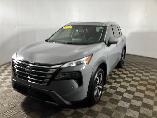Boulder Gray Metallic 2025 Nissan Rogue SL