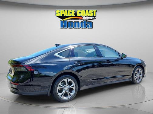 Crystal Black Pearl 2024 Honda Accord EX