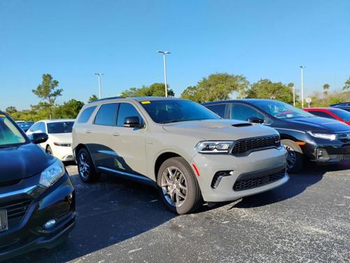 Destroyer Gray Clearcoat 2026 Dodge Durango GT Plus HEMI V8