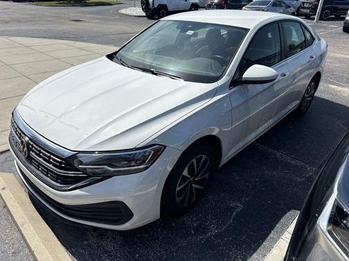 Pure White 2024 Volkswagen Jetta 1.5T S