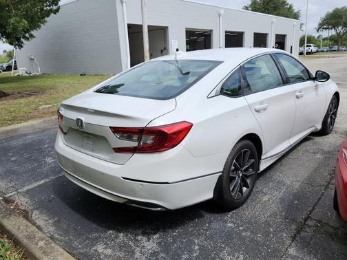 Platinum White Pearl 2021 Honda Accord EX-L