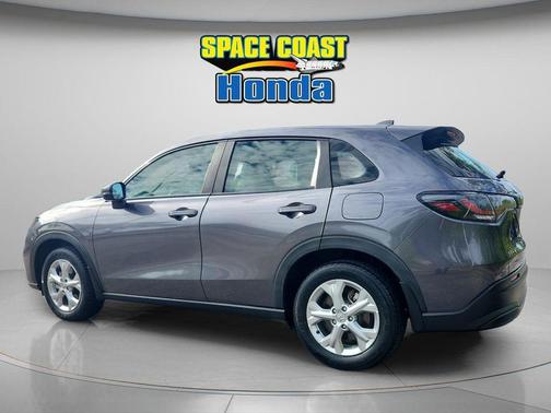 Modern Steel Metallic 2023 Honda HR-V LX