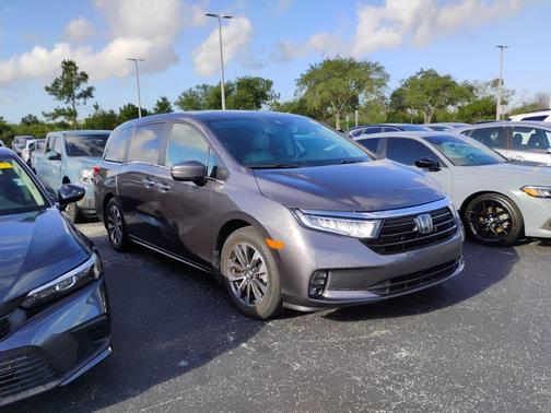 Modern Steel Metallic 2023 Honda Odyssey EX-L