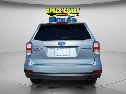 Ice Silver Metallic 2017 Subaru Forester 2.5i Touring