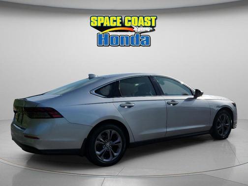 Lunar Silver Metallic 2023 Honda Accord EX