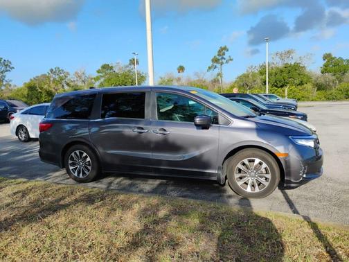 Modern Steel Metallic 2024 Honda Odyssey EX-L