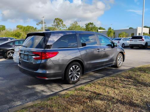 Modern Steel Metallic 2024 Honda Odyssey EX-L