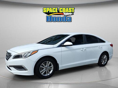 Quartz White Pearl 2016 Hyundai SONATA SE