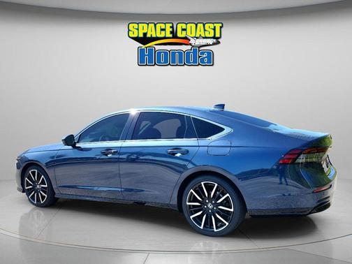 Canyon 2026 Honda Accord Hybrid Touring