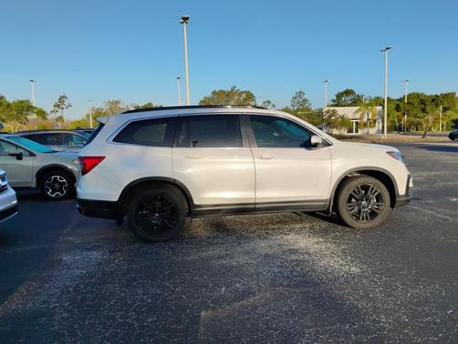 Platinum White Pearl 2022 Honda Pilot Special Edition
