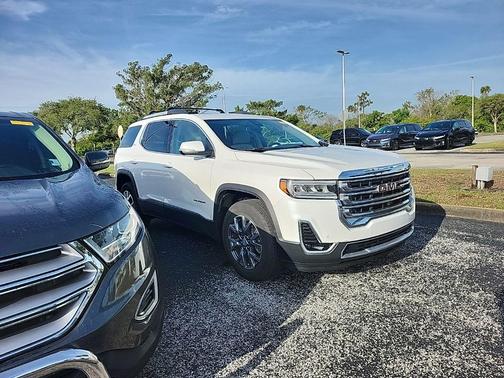 White Frost 2023 GMC Acadia SLT