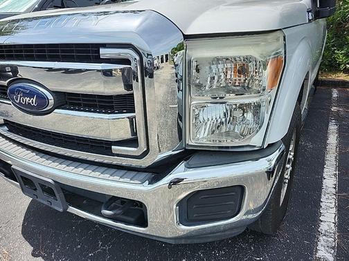 Oxford White 2015 Ford F-250 XLT