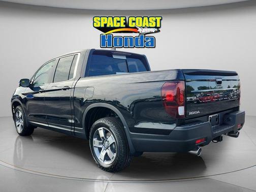 Crystal Black Pearl 2026 Honda Ridgeline RTL